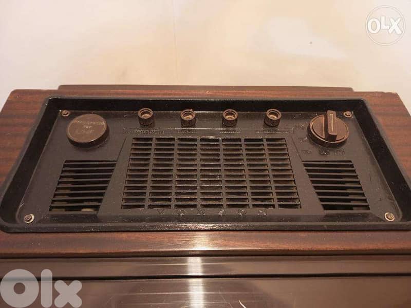 Vintage Antique and Rare TV 1957 Voxson 5