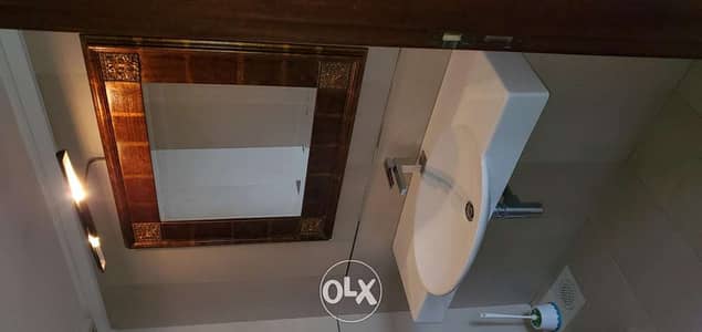 Three bedrooms furnished apartment with indoor parking