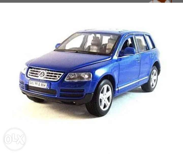 VW Touareg diecast car model 1:24. 0
