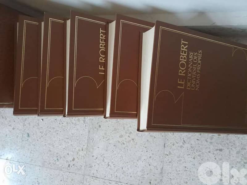 Dictionnaire Le Robert 5