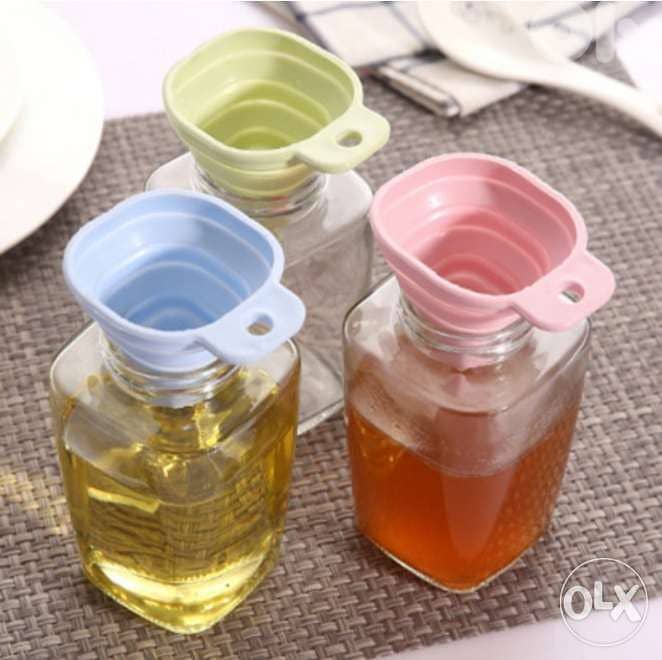 High quality Foldable silicone funnels 2$ 2