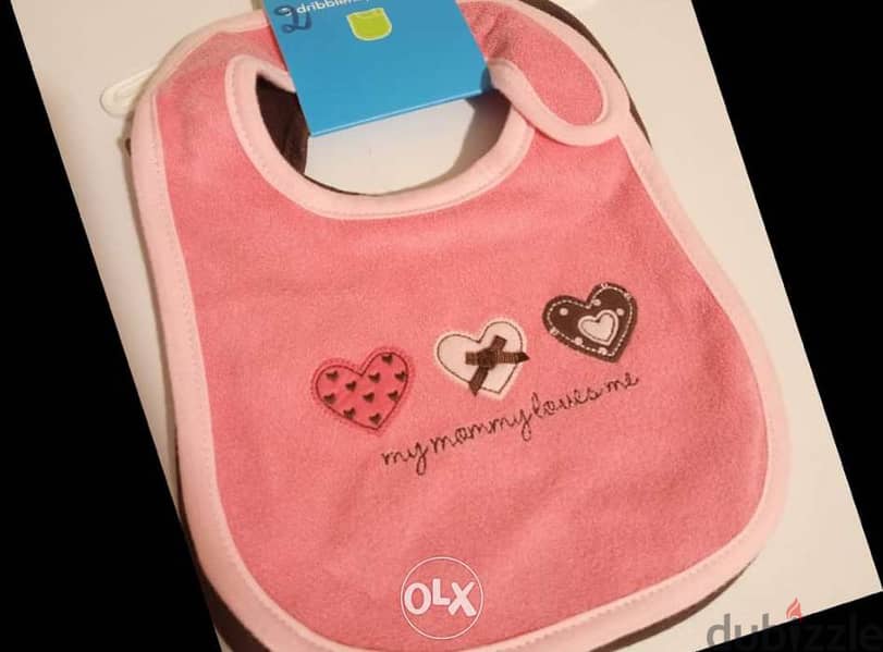 NEW Carter's 2 bibs each one for 7$ or both for 10$ 2