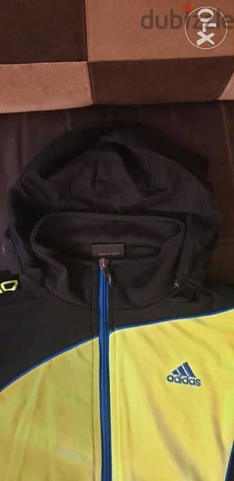 Authentic adidas jacket bought from adidas shop size 10-12 years 145cm 1
