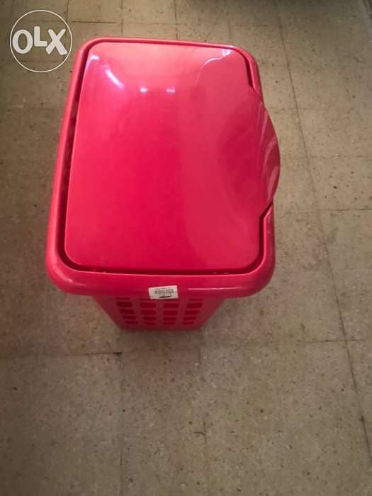 basket for laundry big size fuchia color 1
