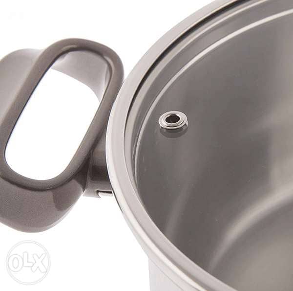 Tefal 2.8L stainless steel/ induction 2