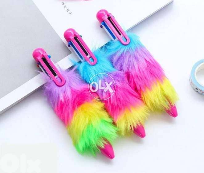Beautiful rainbow colors fur pen 0
