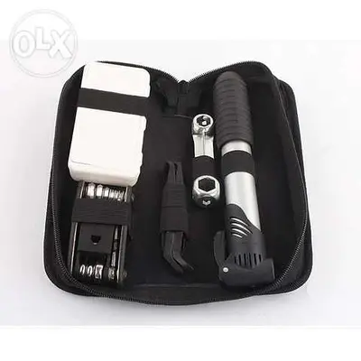 Bicycle repair box