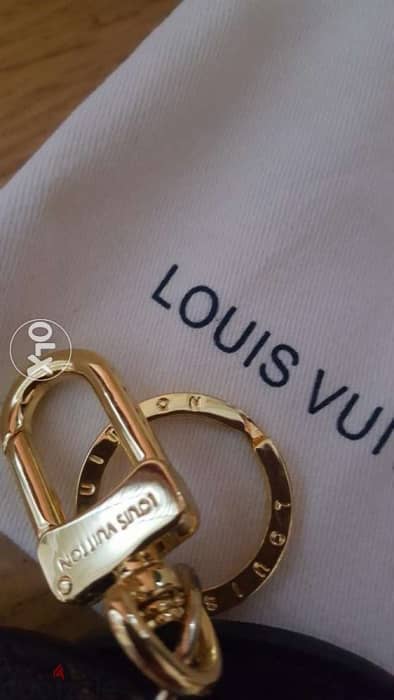 Louis vuitton women's key chain 3