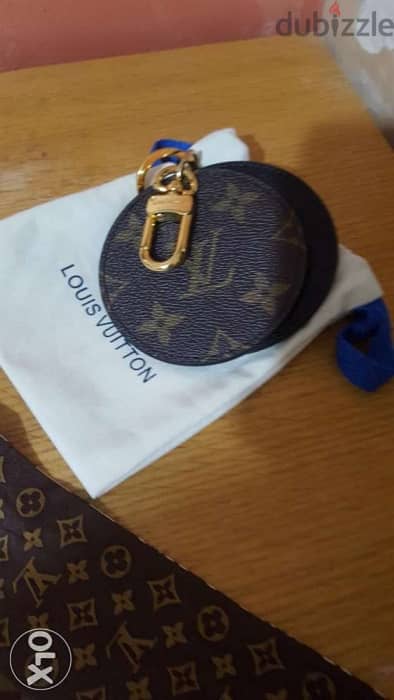 Louis vuitton women's key chain 5