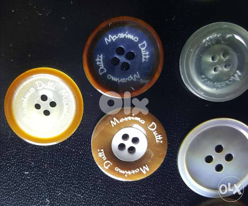 Massimo dutti original buttons all for 5 usd 0