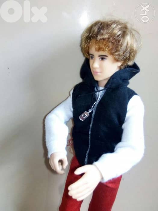 JUSTIN BIEBER Celebrety singer RARE wearing as new doll +shoes=22$ 3