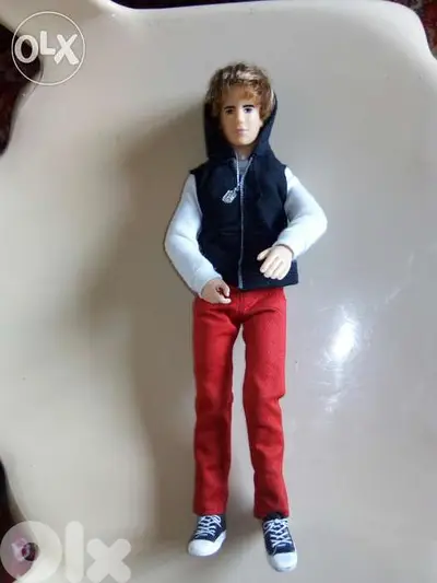 JUSTIN BIEBER Celebrety singer RARE wearing as new doll +shoes=22$