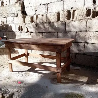 Wood pallets reclaimed coffee table طاولة وسط خشب طبالي