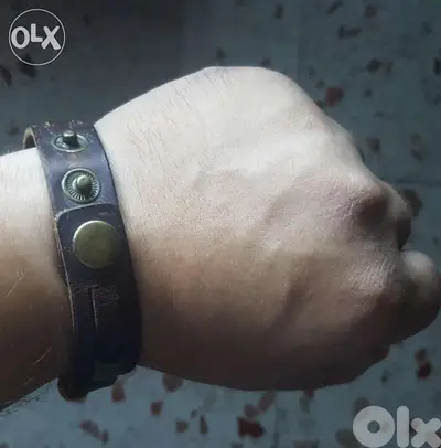 Special bracelet for 5 $