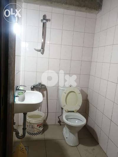 Warehouse for sale  in Jeitaoui | مستودع للبيع في الجعتاوي 226 م م