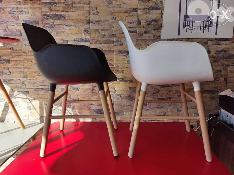 Plastic chair 1