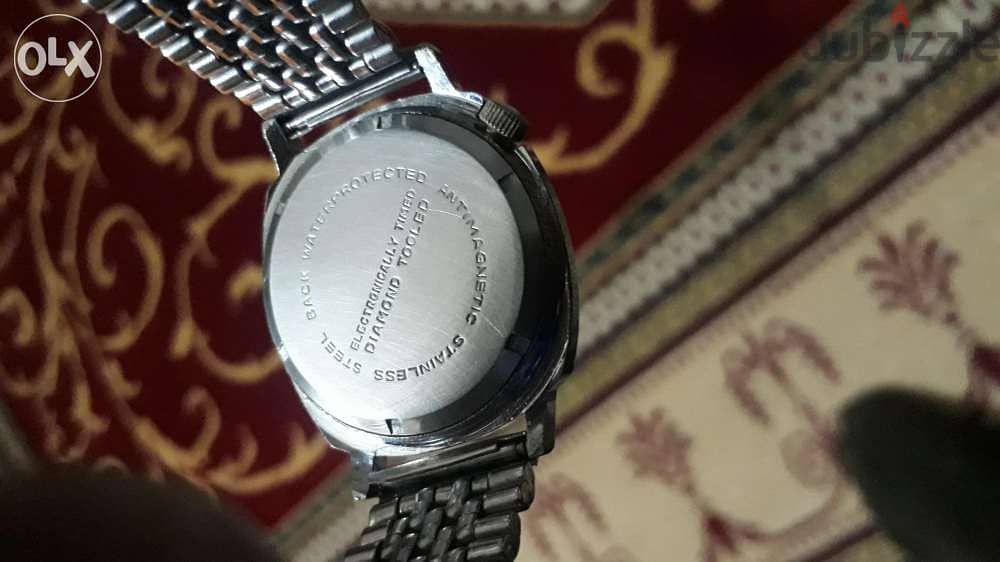 ساعات 3