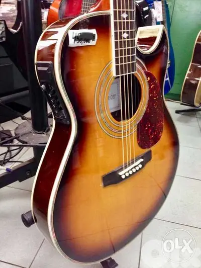 Electro Acoustic guitar غيتار حديد مع الكتريك جاك