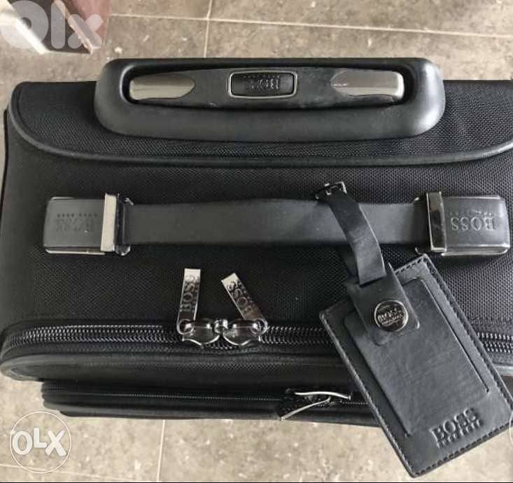Carry on Hugo Boss 2