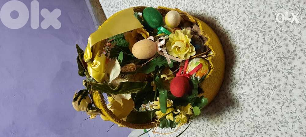Beautiful decorated basket. سلة 1