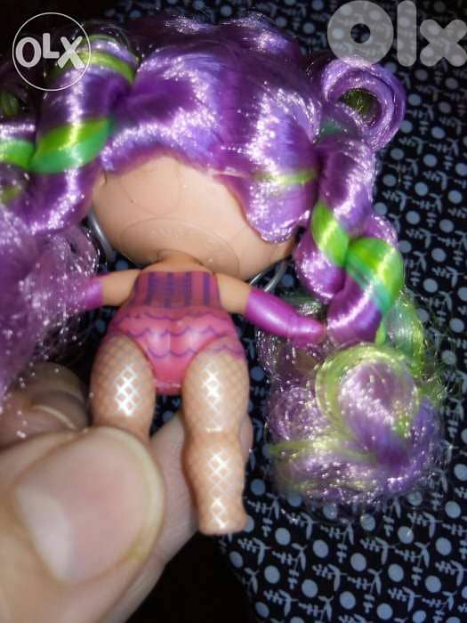 LOL ON THE BEACH long haired in swim wear +big box +a comb, both=15$ 2