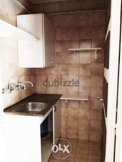 100 SQM Prime Location Office in Dora Metn