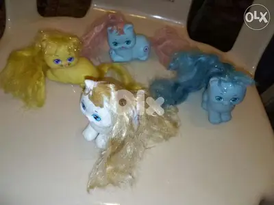 LITTLE PRETTY KITTIES Mattel 1989 small toys colored hair, all=35$