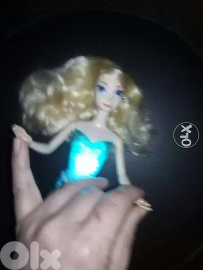 Queen ELSA MUSICAL LIGHT MAGIC Mechanism FROZEN melody Disney doll=20$