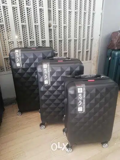 Original Swiss Travel Suitcase Hard cover polycarbonate black set
