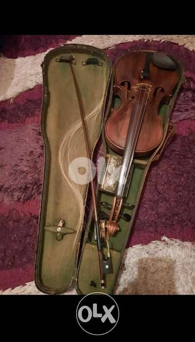 Antique Violin 0
