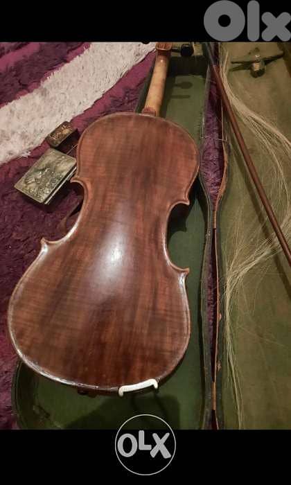Antique Violin 1