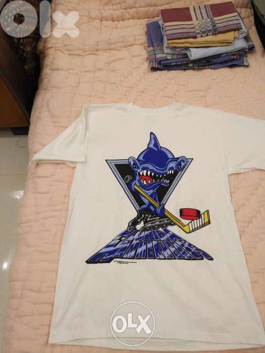 2 T_shirts 0