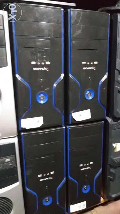 8 كايسات كور i5 رامات 8 جيغا هارد 500 جيغا شاشة 22 انش