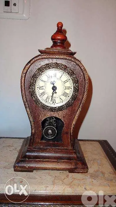 retro replica mantel clock