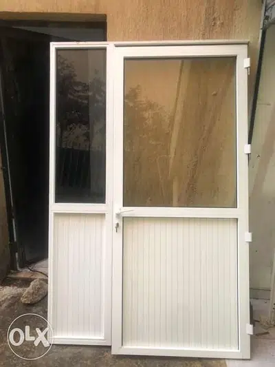 aluminuim door white