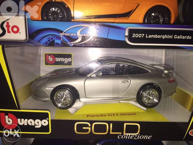 diecast 1/18 toy model car. 2