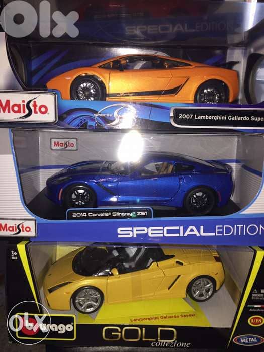 diecast 1/18 toy model car. 4