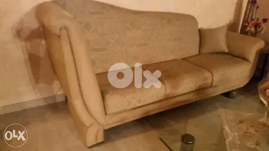 salon good guality (230/)& (230)table( 115 squarglass 2cm like new