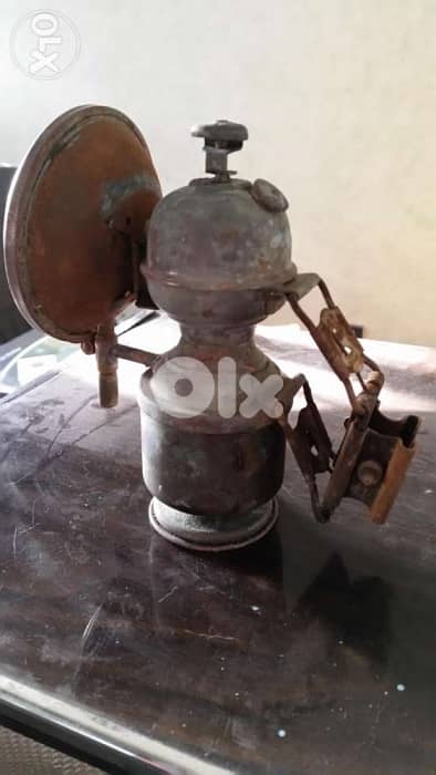 Collectable 100% antique with war 2 carbit lamp 1