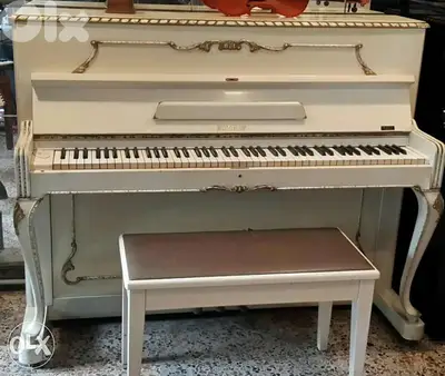 Piano Petrof