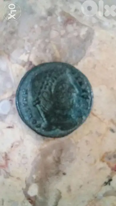 Constantinvs IVN Cyzicus NOBC/ Castle Campgate Coin- 325 A. D.