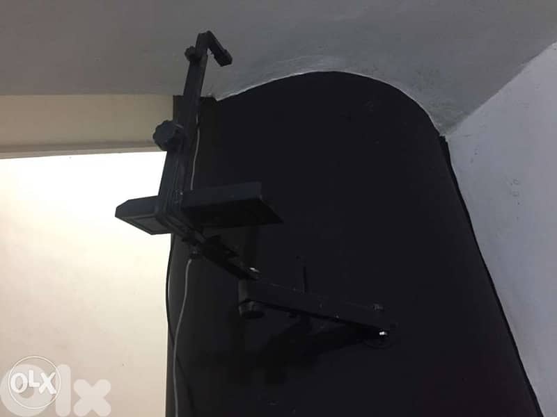 stand for old box tv 1