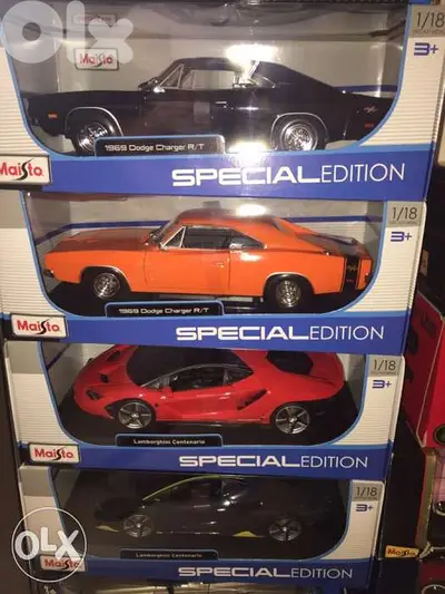 each pcs diecast model cars 1/18. .