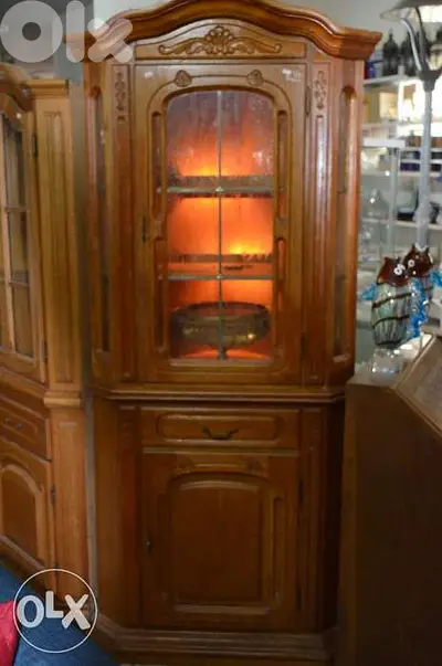 corner vetreen sundian wood