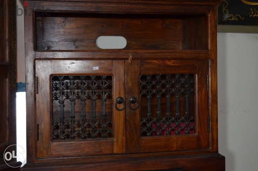 tv cupboard solid wood 0