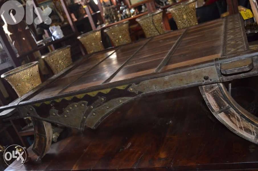 solid wood table 0