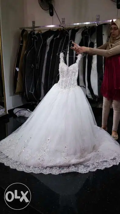 فستان عرس مع طرحة وكاب Wedding Dress