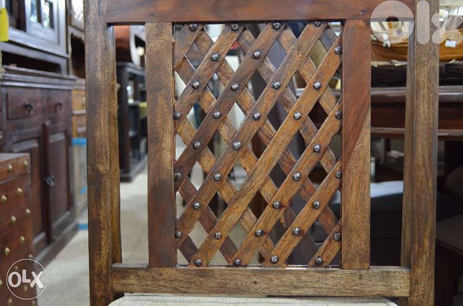 round solid wood teak table with 4 chairs 2