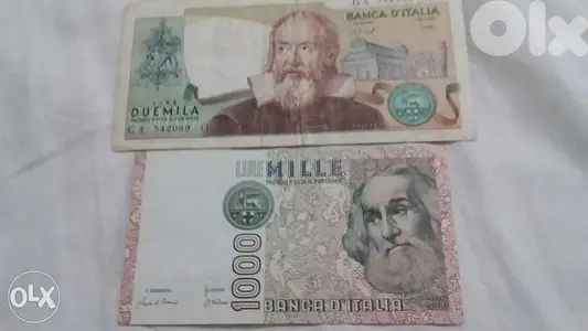 Set of Italy Two Banknotesمجموعة مؤلفة من ورقتين عملة ايطاليا