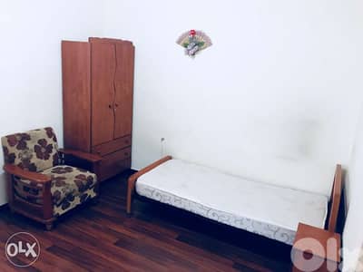 foyer for girlsفويه للبنات، دكوانة سن الفيل ،غرفة مستقلة للبنات